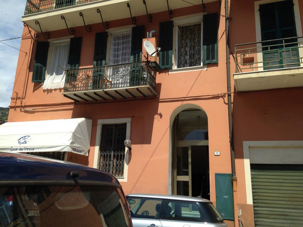 Casa Vacanza "Marina San Giuseppe" Ventimiglia Exterior photo