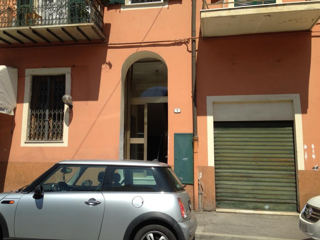 Casa Vacanza "Marina San Giuseppe" Ventimiglia Exterior photo