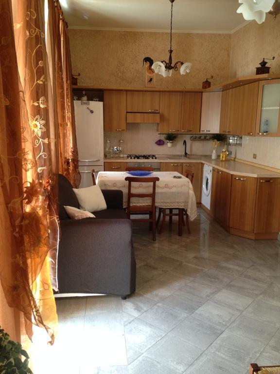 Casa Vacanza "Marina San Giuseppe" Ventimiglia Exterior photo