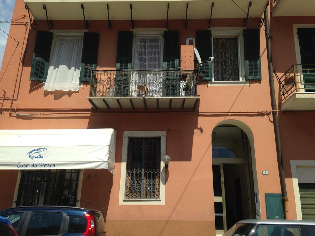 Casa Vacanza "Marina San Giuseppe" Ventimiglia Exterior photo